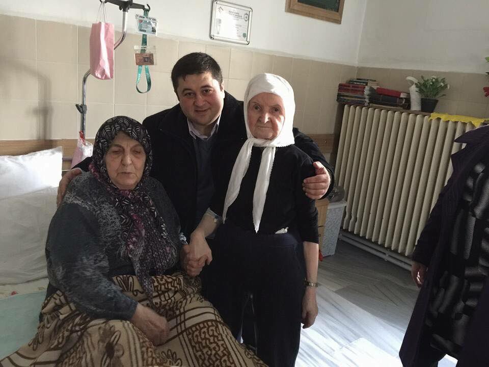 recepvarol73's tweet photo. Amele bakarsın ateşi tartar,
Rahmete bakarsın ümidi artar,
Kurtar beni ALLAH'IM kurtar,
Gönül Necatı amelden mi sandın!

Ey gönül sen kurtuluşu amelinden 
mi sandın?

Sağlık, Huzur, Bereket Dolu Bir Hafta Dilerim.
@dunbalfed https://t.co/hSn1OiyhWM