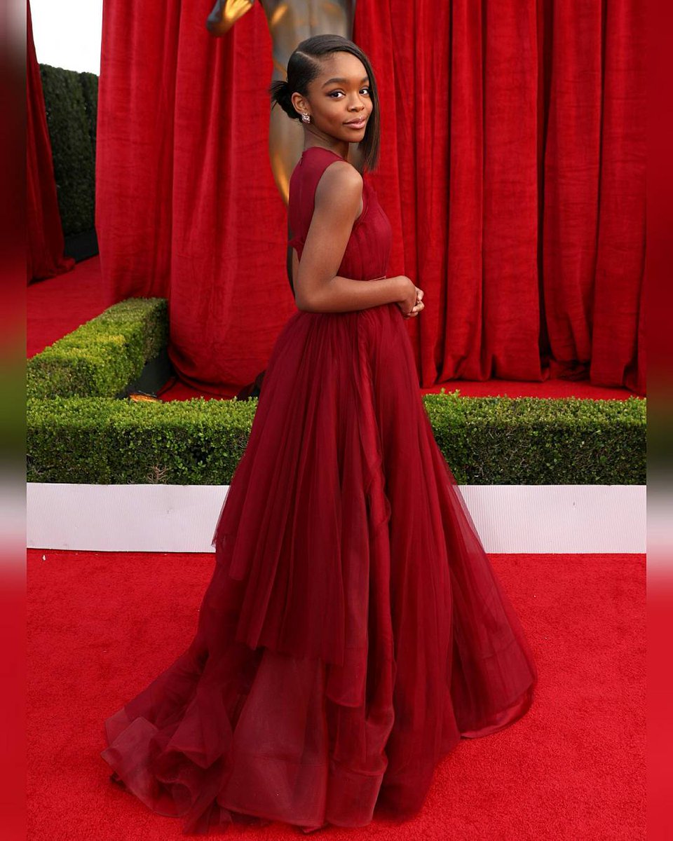 glitzafricafwk's tweet photo. Celebrity looks at the Screen Actors Guild awards last weekend #GlitzFashion #GlitzStyle https://t.co/4IcPUPxUbw