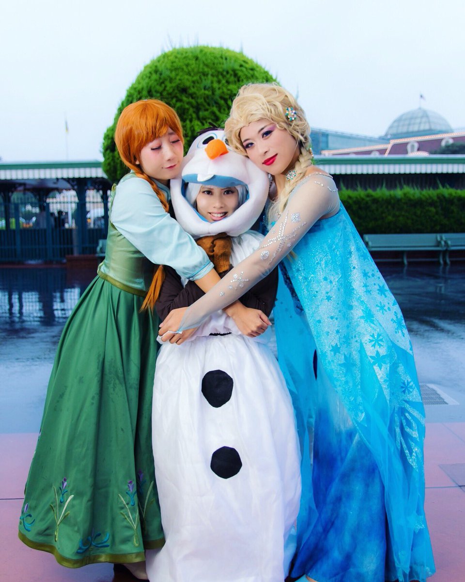 Aki Disney仮装 アナと雪の女王 エルサ 今日は雪なので V アナ Shana 626 オラフ Diiiisney 1枚目photo Illustration Mgmk313 2 3枚目photo Izakimasahiro 1日1枚画像をあげる18 Frozen アナ雪 コスプレ Cosplay T Co Dsa98x10h3