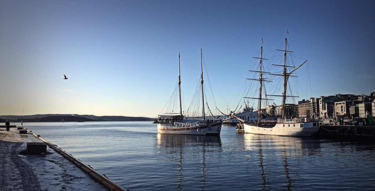 TrekEarth's tweet photo. Jack's #Photo &amp; #Travelblog: #Winter #SightSeeing in #Oslo #Harbour. #Norway https://t.co/rT5RDkVdet https://t.co/B36Kd4uqAa