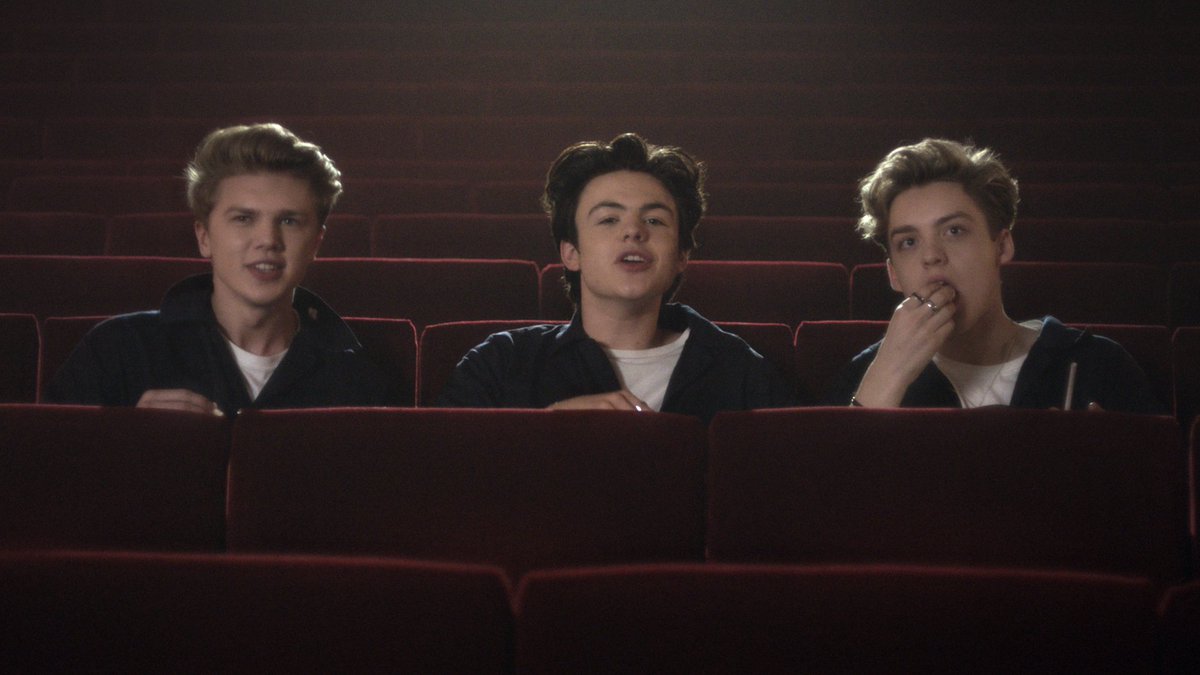 jkaccakj's tweet photo. Today is already a good day 💙 I love it so much 🎬🎶
#GoodDayMusicVideo https://t.co/gBahvx4Vif