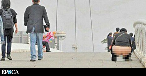 EpocaMundo's tweet image. A China elegeu reformar e modernizar os banheiros sua prioridade na Nova Era glo.bo/2F2PvVs