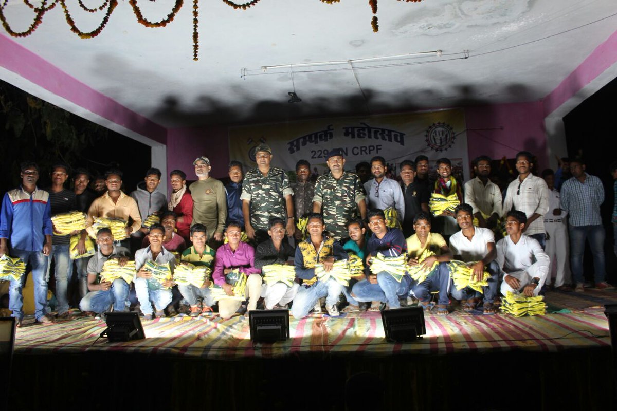 crpfindia's tweet photo. Youngsters who brought laurels to #Bijapur and #Chhattisgarh at National level in sports and children who achieved academic excellence despite dark shadows of maoism and became harbingers of change were felicitated by #229Bn at closing ceremony of #SAMPARKMAHOTSAV. https://t.co/1UhF5bi6Rj