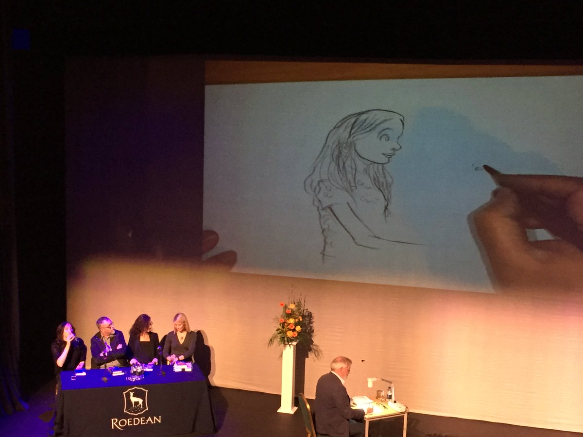 Well done to Lisa Heathfield for winning the SSBA! Thank you <a href="/RoedeanSchool/">Roedean School</a> for hosting and <a href="/chrisriddell50/">chris riddell</a> providing the beautiful background drawings! #Lovelifelearning #uctc❤️📚🥇