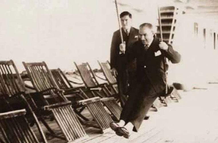 What Did Mustafa Kemal Ataturk  Look Like  on 11/27/1930 