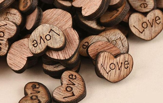 #WeddingPlanning #Tips:

#Brides, how are you going to decorate the tables at your #Wedding?

#Glitter is all well and good, but we think these #Rustic Wooden #Love Hearts are much nicer.

And they're affordable too!

We found them on Amazon: amazon.co.uk/gp/product/B07…