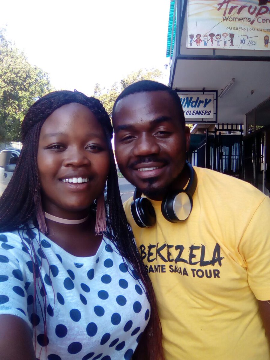 Galasy6's tweet photo. Leekhy met with Bazoo the singer and took a photo. Leekhy says this is my inspiration guys😄😄
#Galasy
#Kwagga rhythm https://t.co/KkjSlW1x9o