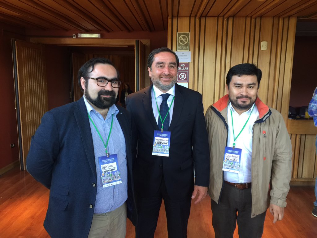 @FomentoLosRios (@fomentolosrios) on Twitter photo AHORA Dir. Pablo Díaz <a href="/fomentolosrios/">@FomentoLosRios</a> modera panel "territorio, competitividad, Innovación y emprendimiento" en seminario internacional de Inteligencia territorial #Valdiviacl <a href="/Corfo/">Corfo</a> <a href="/EduardoBitran/">Eduardo Bitran</a> @IntLosRios AHORA Dir. Pablo Díaz <a href="/fomentolosrios/">@FomentoLosRios</a> modera panel "territorio, competitividad, Innovación y emprendimiento" en seminario internacional de Inteligencia territorial #Valdiviacl <a href="/Corfo/">Corfo</a> <a href="/EduardoBitran/">Eduardo Bitran</a> @IntLosRios