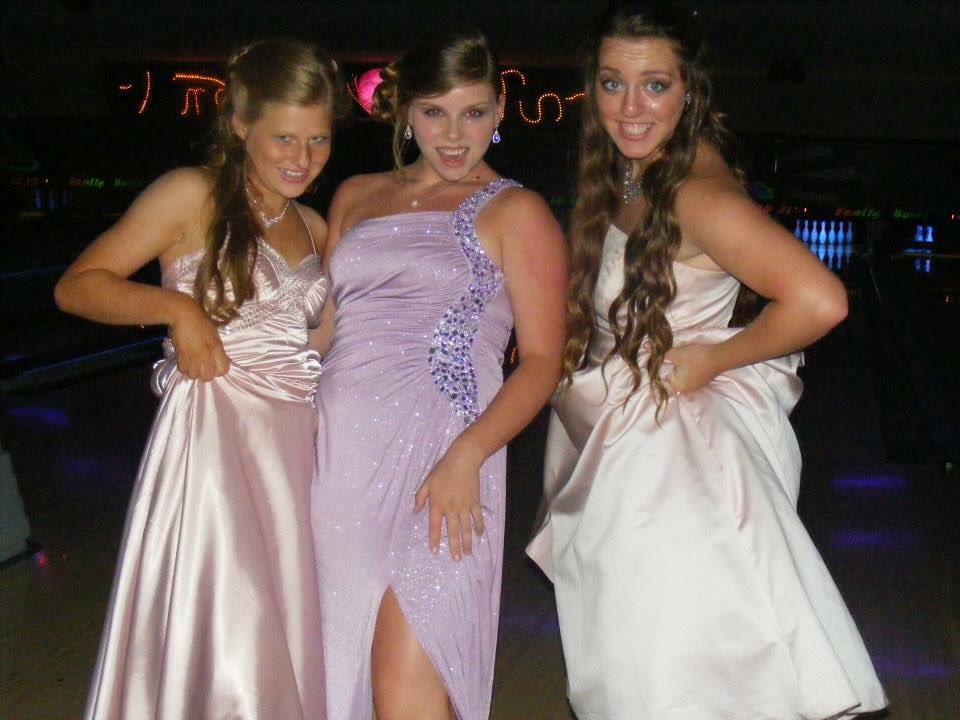 mandyfinks's tweet image. Happy Birthday @kayleewilson05 !!So happy to have been such great friends and enjoying so many laughs and memories with ya!! Love you!! 💕💗