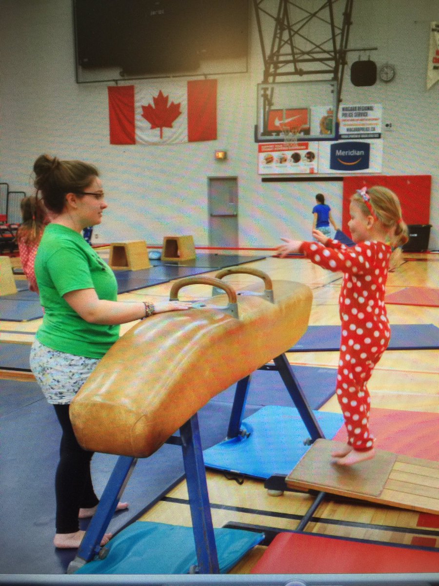 BrockRecreation's tweet photo. Student jobs for 18-19? Work with children -CMP, spring/summer camps, aquatics instructors. #applybyFeb2. #manyjobs #careerzone https://t.co/R5a68jqGei https://t.co/NYNPoVSz94