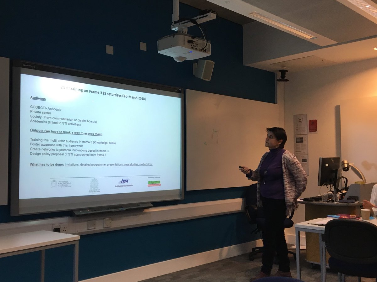 dvelasco82's tweet photo. #InnovaciónTransformativa #Colombia @SandraBoni4 presenting a case study @SPRU con @MatiasRamirez50 https://t.co/CEWZbivmPa