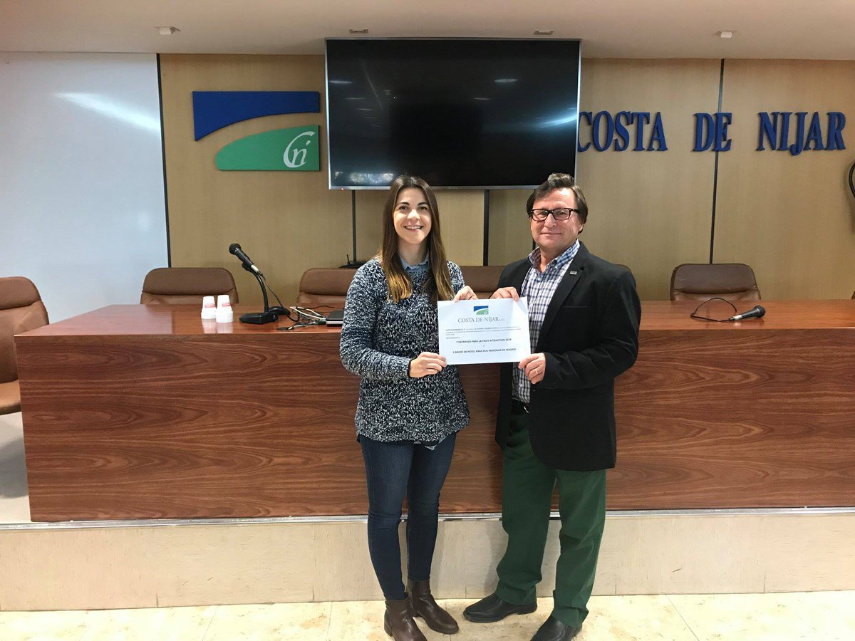 La ganadora en nuestro concurso de fotografía a sido Pepi Pérez con su foto "Cara a cara". Enhorabuena!