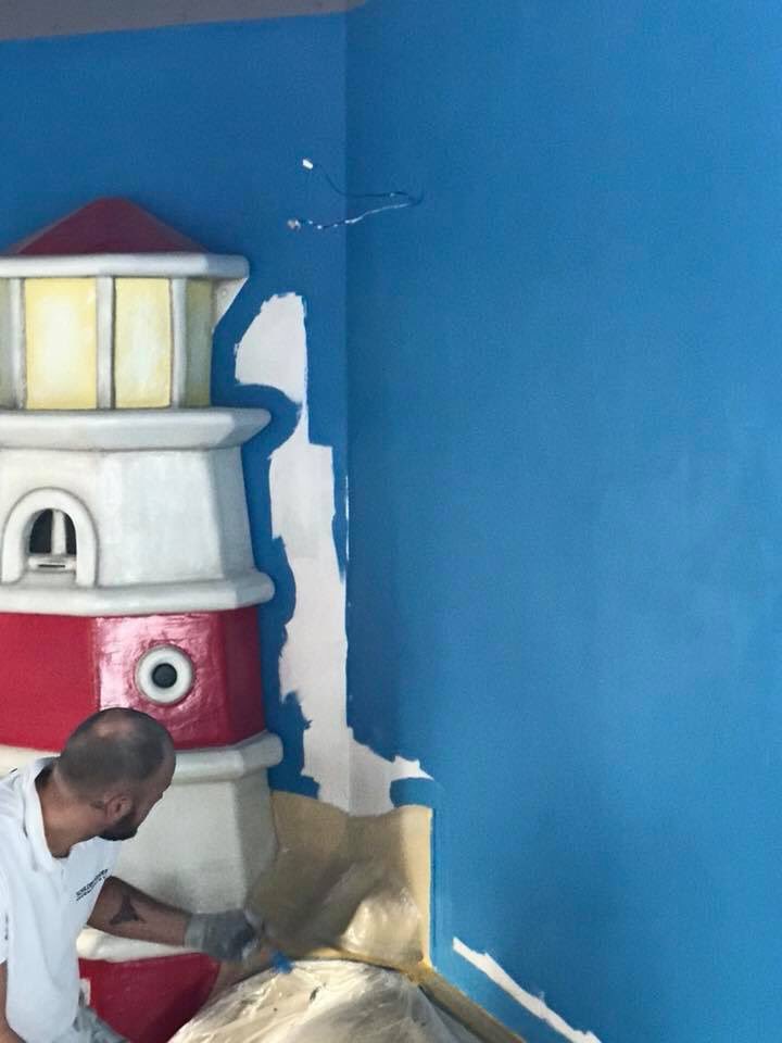 Begonnen! Schilderwerkzaamheden in het zwembad <a href="/TopParken/">TopParken</a> #Noordwijk. Ook hier wordt kwaliteit geleverd! sgnederland.nl