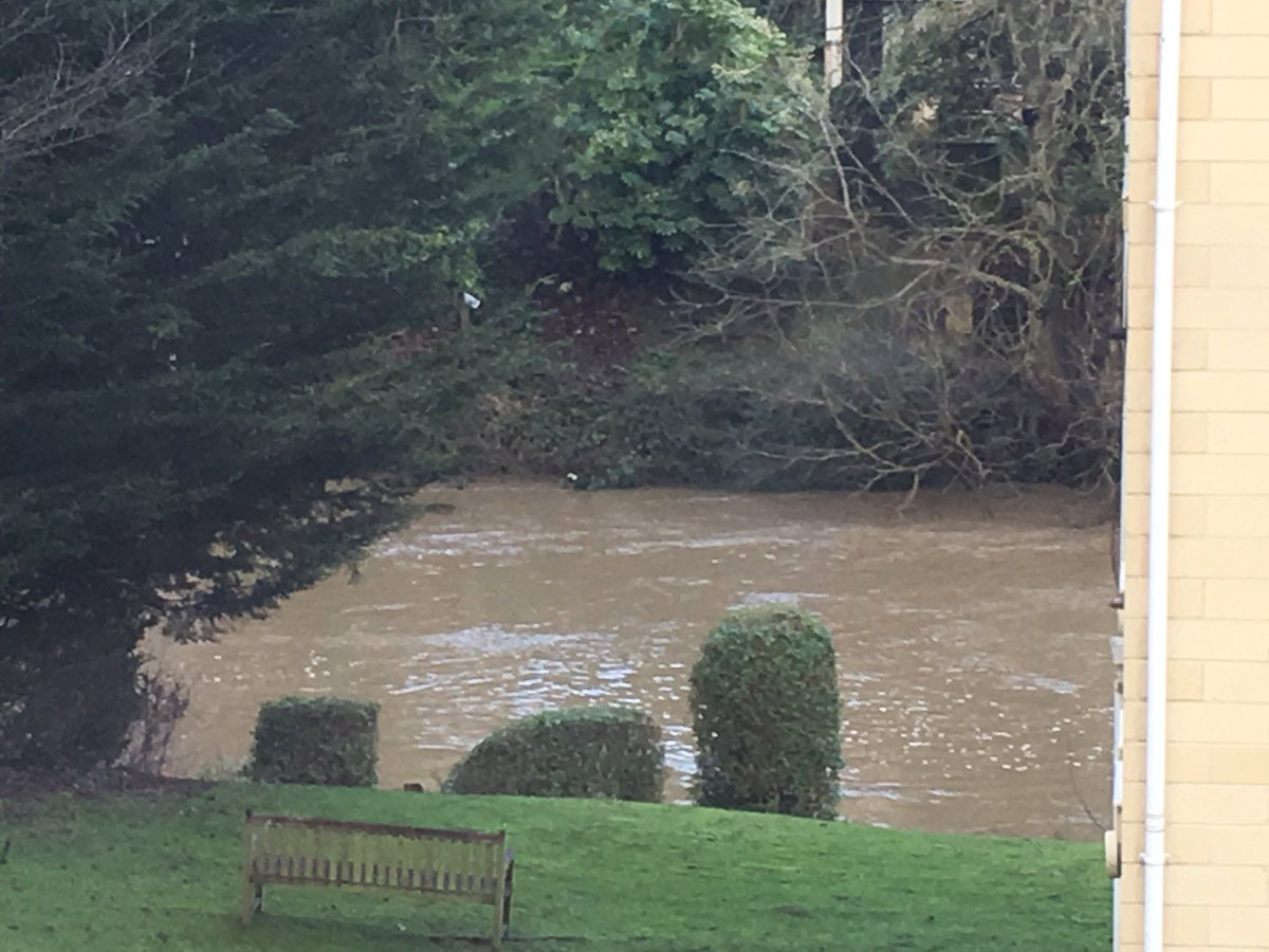BANES_Fire's tweet photo. (River Avon, Bath) Please stay away from the rivers edge, very fast and unpredictable Lots of debris, hidden underwater obstructions and eddies. Banksides are undermined #stayaway #findanotherroute @AvonFireRescue @bathnes @bathchronicle @BathSpaUni @bathuniversity @AvonFireCYP https://t.co/UL87ISDxCI