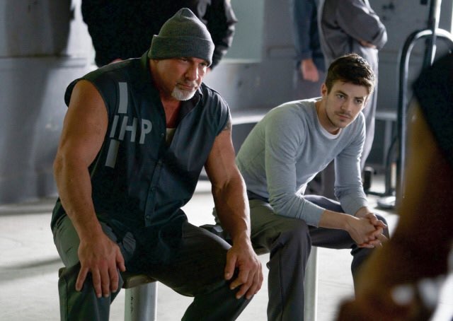 📸 ภาพโปรโมทของ #TheFlash Ep. 4x110 — “The Elongated Knight Rises” ครับ (2)