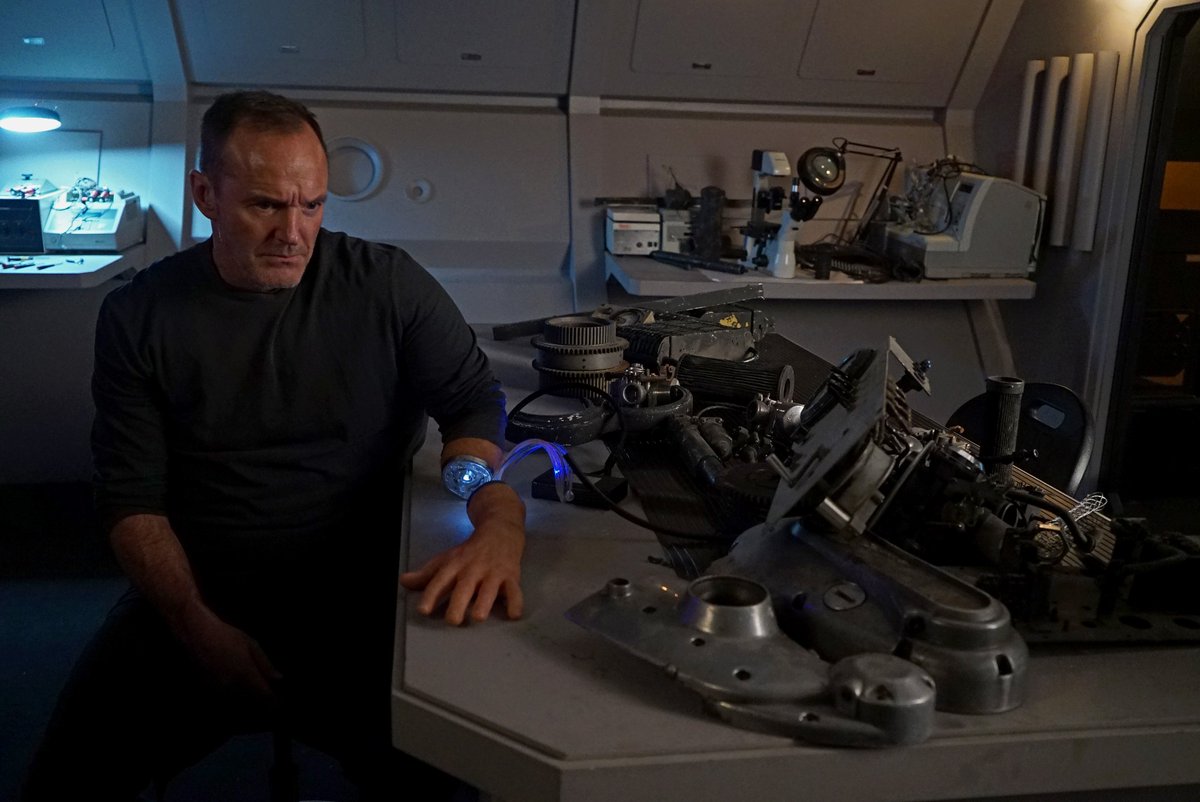 _IHMLINCOLN's tweet photo. ภาพโปรโมท #AgentsofSHIELD  5x09 "Best Laid Plans" ครับ -1 #AgentsofSHIELDth https://t.co/ublen0Rv3N