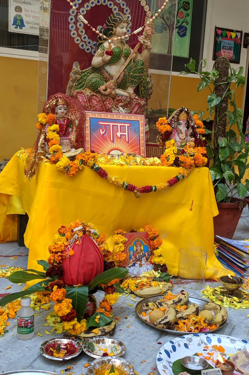 Happy #Basant Panchami #SaraswatiPuja #SaraswatiPujo #Celebration to my Dear mentors #freinds .😊😊😊
@supritichauhan @DelhiHeritage @DrUditaTyagi @sudarsansand @VilasNayak