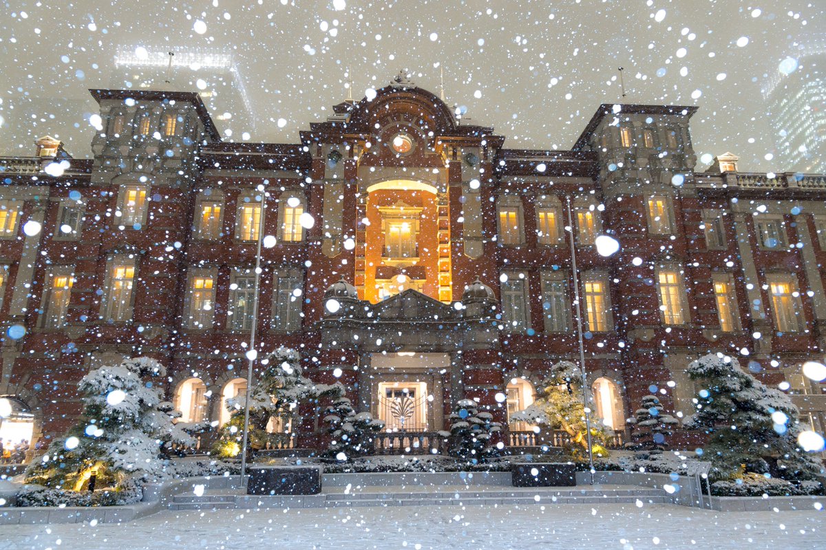 18雪の東京駅