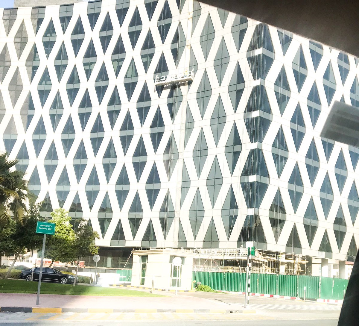 octaspringtech's tweet photo. Octaspring patterns spotted in Dubai architecture. Meet us tomorrow at the @AIMiddleEast, booth 714 #octaspring #aime #paxex https://t.co/PDvITmQRYh