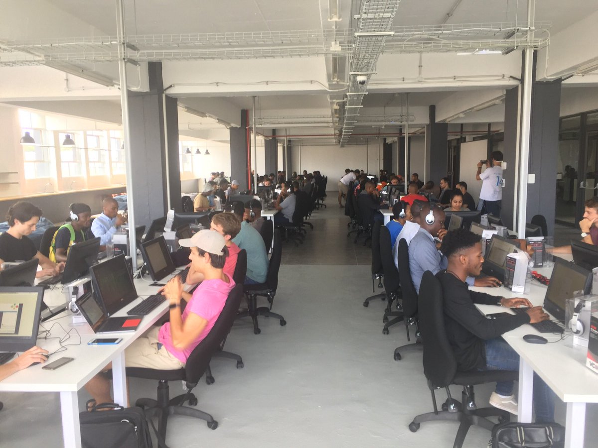 BandwidthBarn's tweet photo. Welcome to the talented 100 who will be based on the 1st floor of the Barn for the yr! Congrats on the launch Explore Data Science Academy and @BCXworld. https://t.co/4X3ERtcgVf
