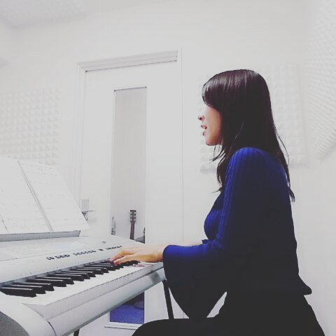 hafurina's tweet photo. 雪の華 日和ですね～❄ Today, snowed in Tokyo.
This is Japanese snow song.

#雪の華 #思いつきで #歌ってみた #雑でごめんなさい #winter #wintersong #snow #song #yukinohana #japanese #jpop #sing #music #hafuri https://t.co/k8y9xIdzsP https://t.co/DJoveywEkg