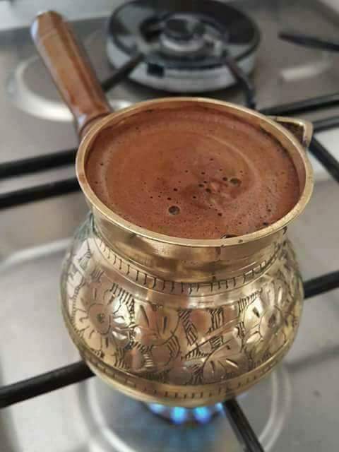 يآ أهل آلهوى گيف مـمساگم ؛
يعلگم في خير تمـسسونهہ'📻