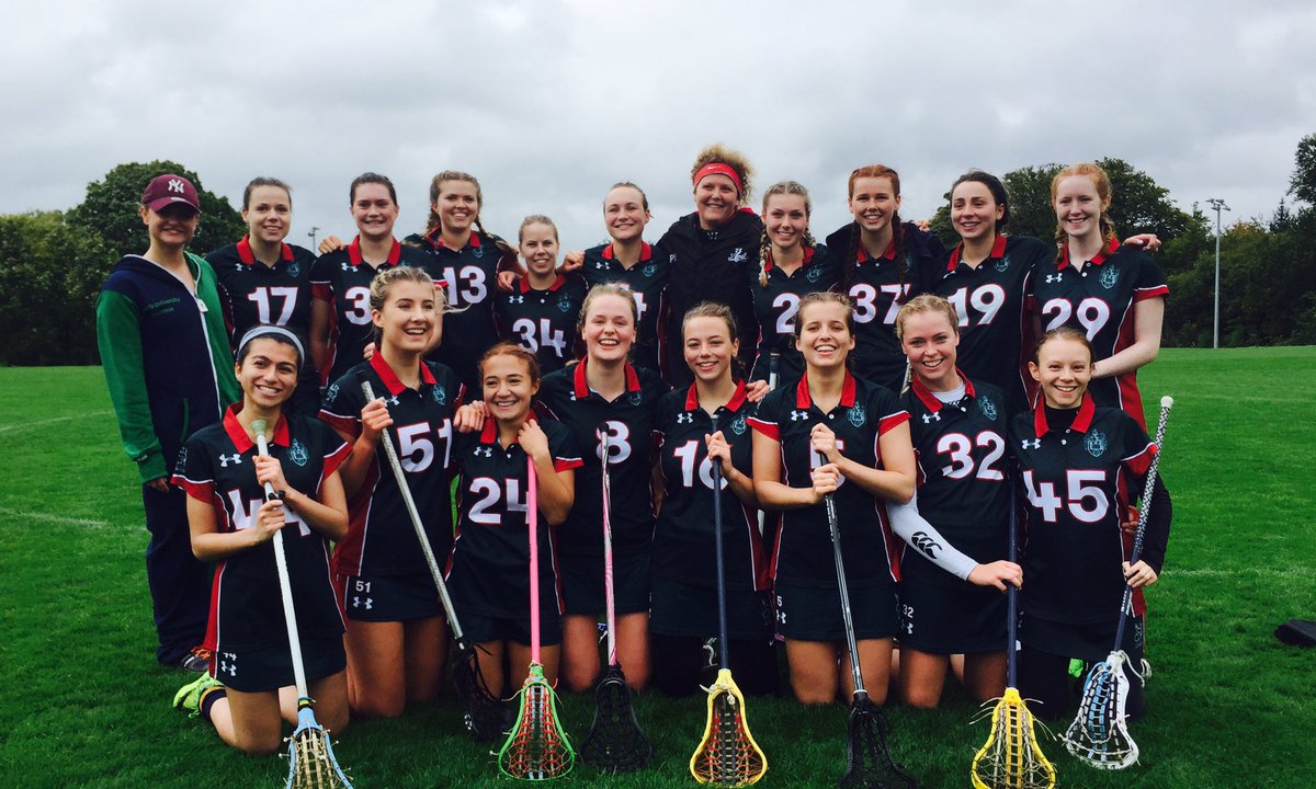 LUWLC's tweet image. Best society moment so far this year has to be beating Beckett at Varsity in extra time 7-6 🏆💚 #OneBigGryphon #Rileys18 @Leeds_Sport