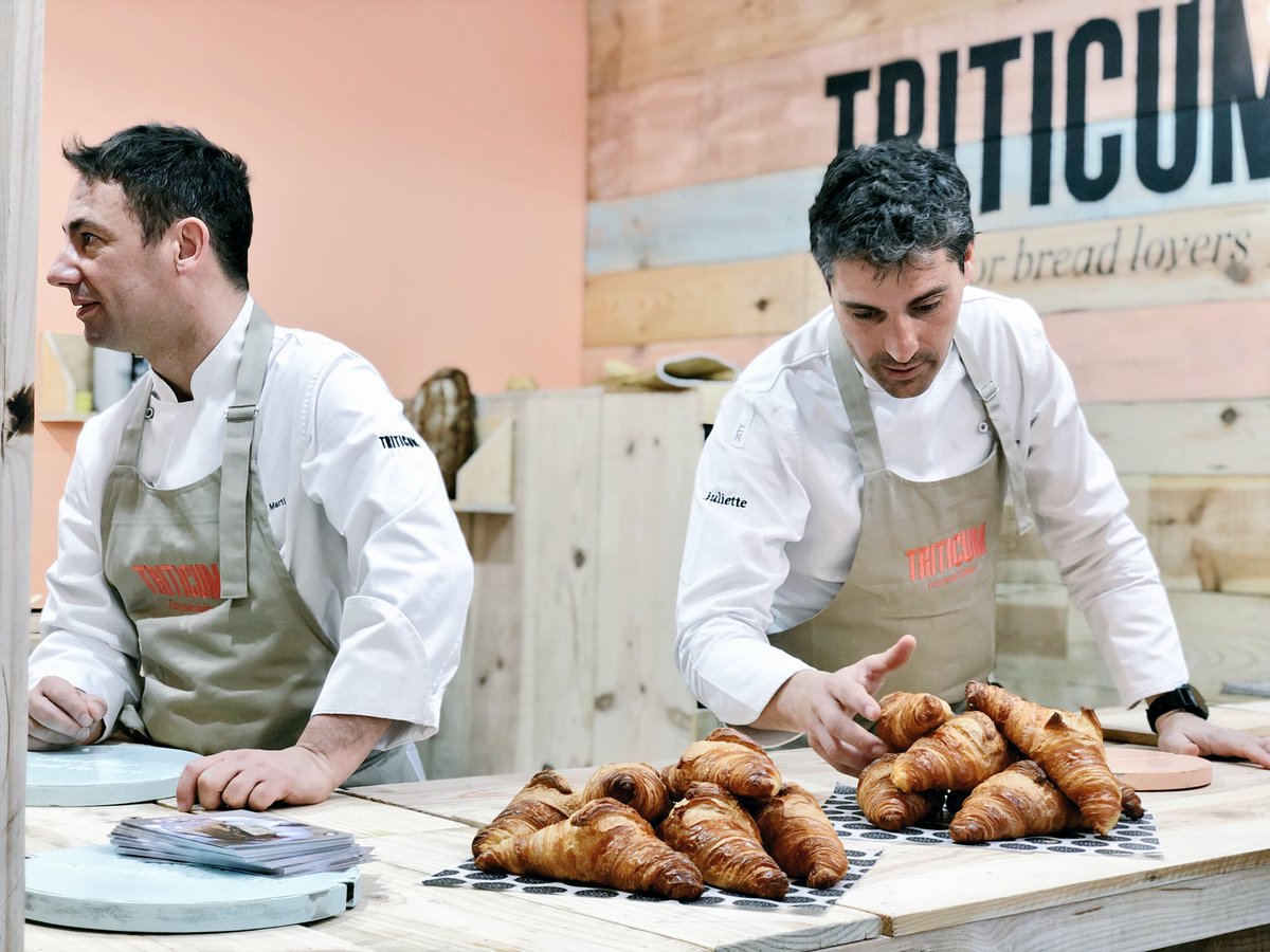💗 Novedades 💗
Colección Triticum Bread â Porter 2018 🌟
<a href="/madridfusion/">madrid fusion</a> #REALEMF18 #triticumbreadlovers #triticumbreadaporter
¿Nos visitas? 💪🏻