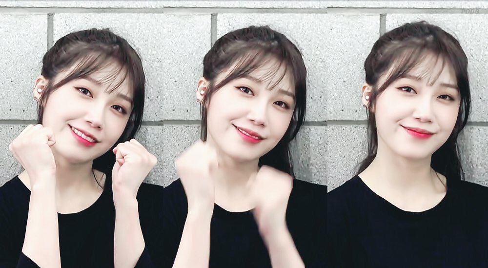 BIN_SAVE_EARTH's tweet photo. 47. 가수 소수'빈' 친한 형(?) 에이핑크 정은지 https://t.co/yoXlggqHnu