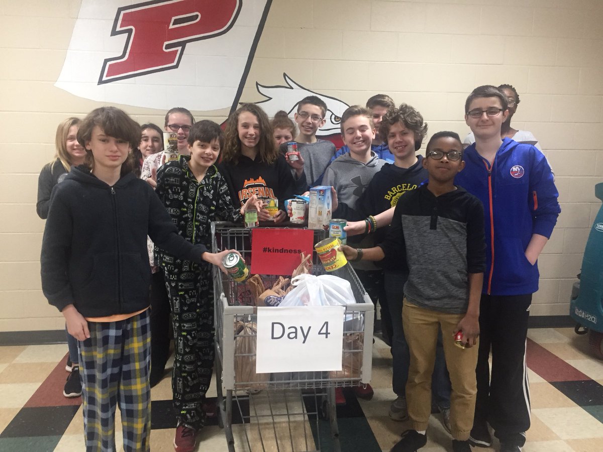 FitzFitz109's tweet photo. Learning about the columbian exchange and sharing canned goods. #pjchallenge #WEarelakota https://t.co/YnbjuQ2dnw
