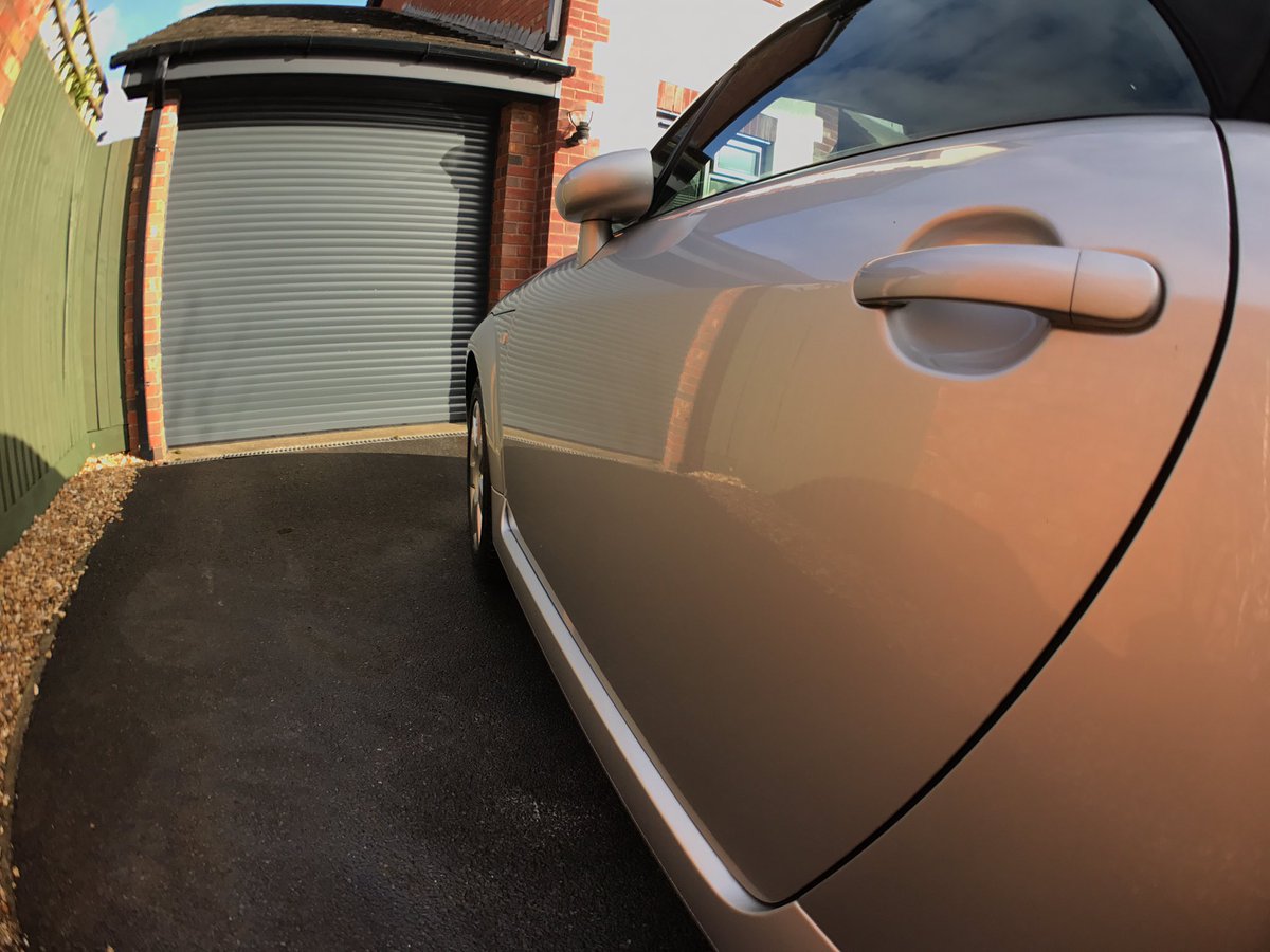 MotorSplash_'s tweet image. One of our regulars in for a maintenance wash. Audi TT top of of Swissvax-shield and Gtechniq L1 to the roof #valeting #Gloucester #swissvax