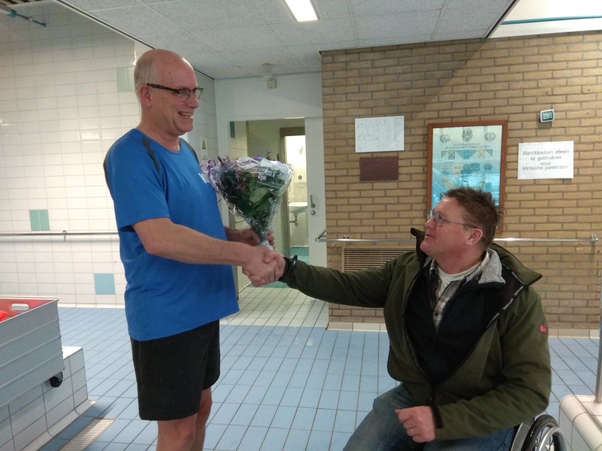 Op maandag 22 januari hebben wij afscheid genomen van Maarten Kooyman als vaste begeleider van ons zwem uur op de maandag. Lees verder...bit.ly/2G29XHk