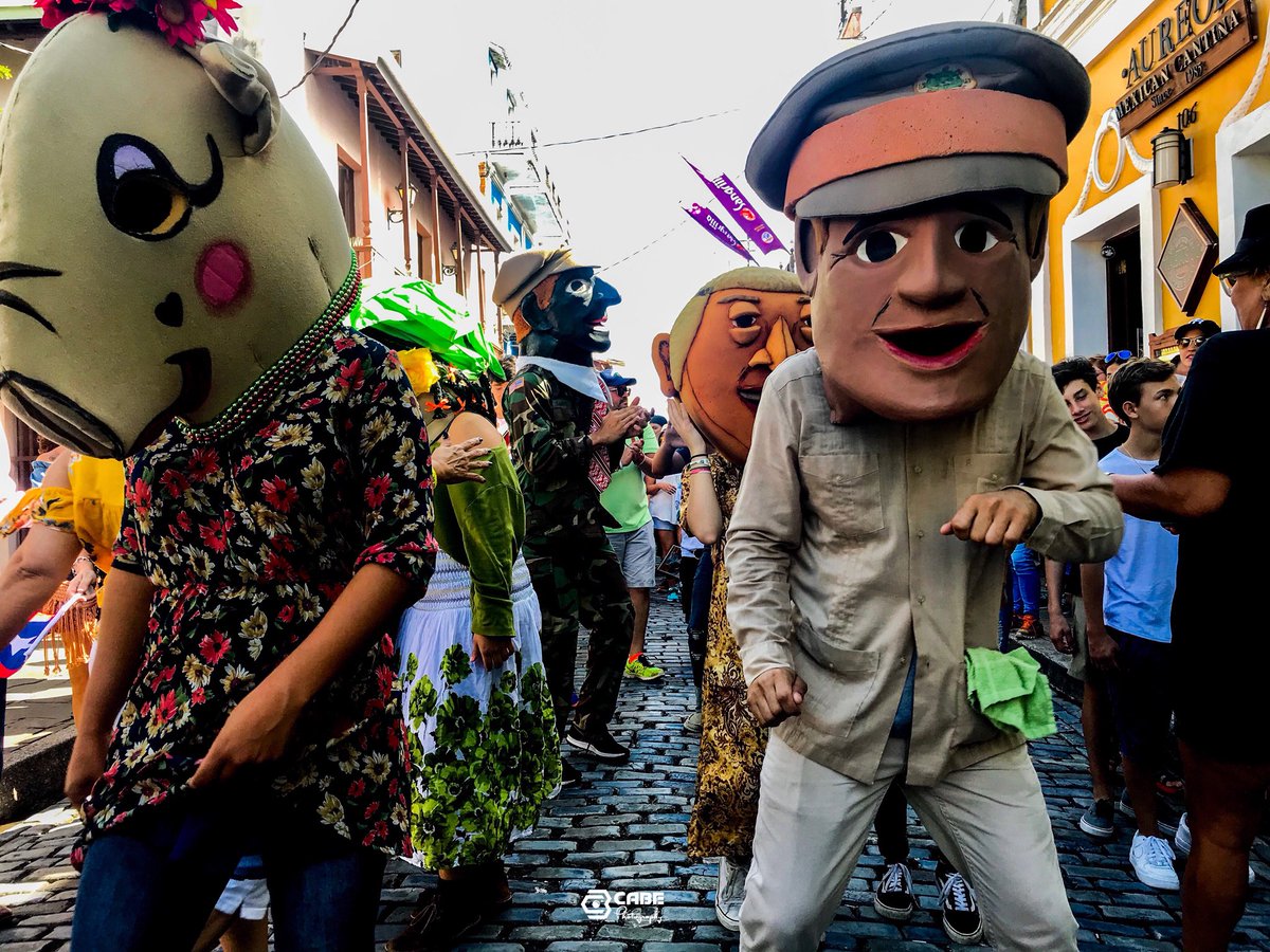 Cabe05's tweet photo. Fiestas de la Calle San Sebastián 🎉🇵🇷🤘🏾2️⃣0️⃣1️⃣8️⃣ 
.
#SanSe18 #photography #PuertoRico #PR #TiratePR #SanJuan #CalleSansebastian #FiestasDeLaCalle #100x35PR #hashtagpr #Prvive #Cabezudos https://t.co/Infc7EbIrY