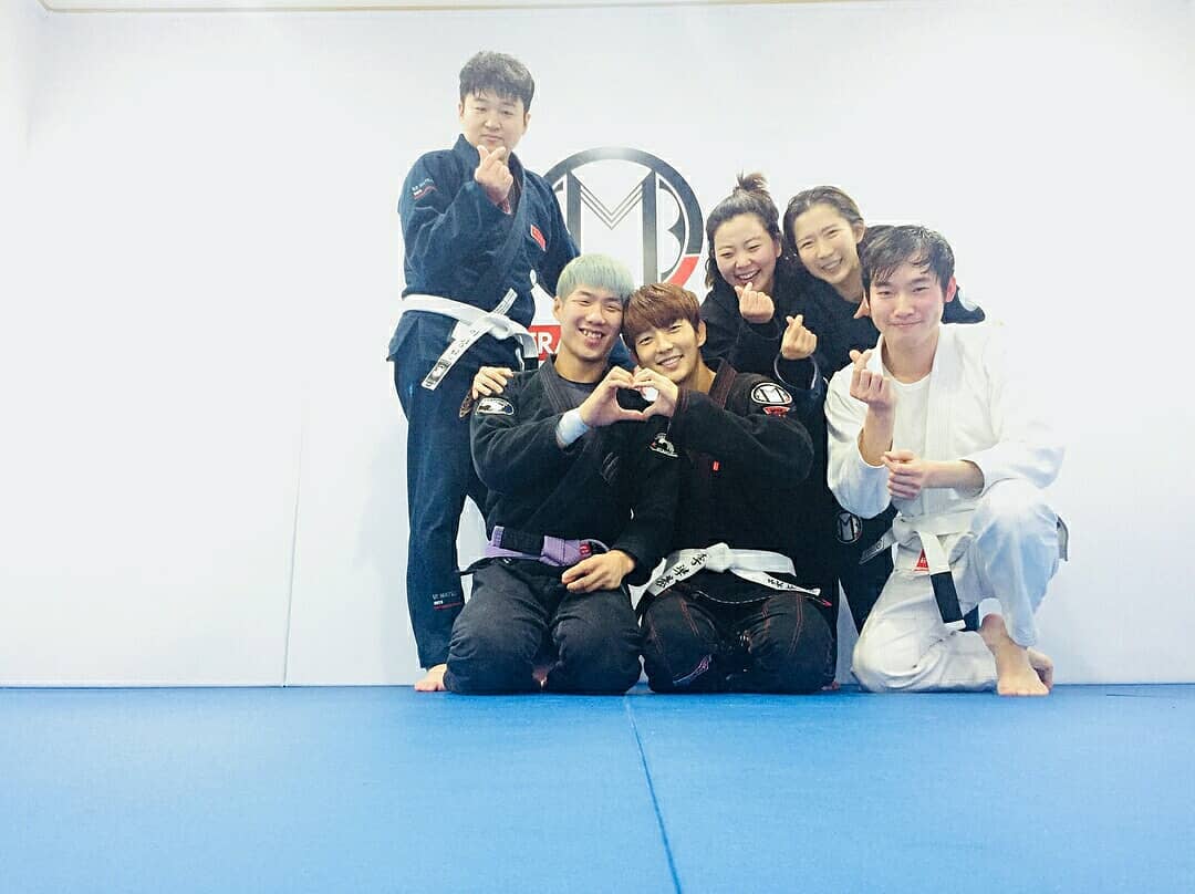 HajunseLeejunki's tweet photo. 180122 by bjj_jo짧은 4일이지만 정말 감사했습니다ㅎㅎ
MOB짐 수업 마지막~
 #이준기 #LeeJoonGi #李準基 #イジュンギ https://t.co/A4fMWVWKVp
