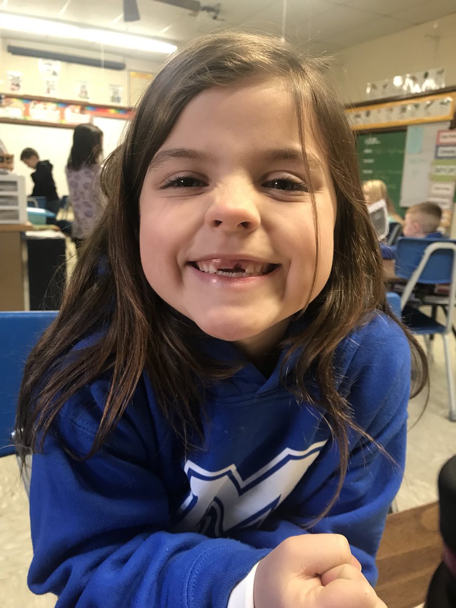 elliott_robbin's tweet photo. Kinley came back from the weekend looking a little different. She’s lost both her front teeth!!  
#MCELoves https://t.co/qNaLIhi2F5