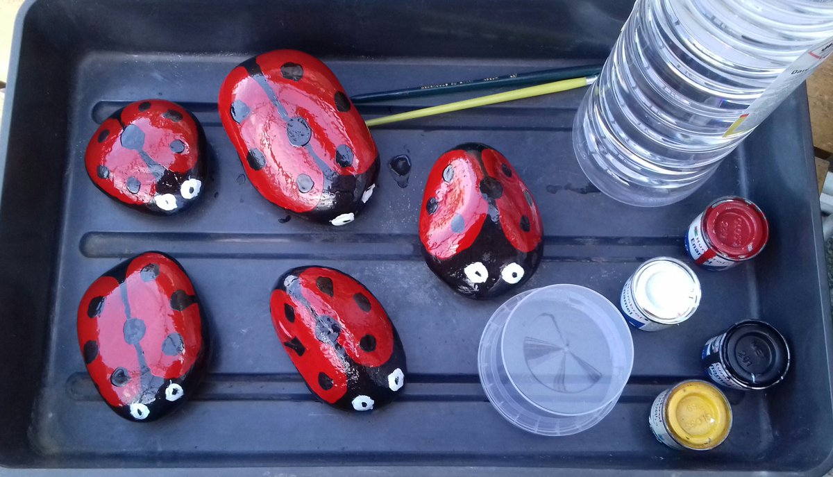 tuthersue's tweet image. Couldnt go to allotment  so made some more guardians for the strawberry bed😉