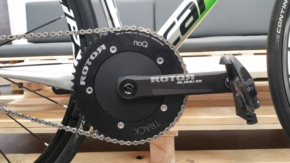 ROTOR_bikeES's tweet image. Gracias @christonge por visitar nuestras oficinas y de paso, recoger tu nueva bici montada con las nuevas ALDHU3D+ con eje de 30mm y desarrolladas exclusivamente para pista. ¡Esperamos que las disfrutes! #ROTORbikecomponents #ALDHU3D+