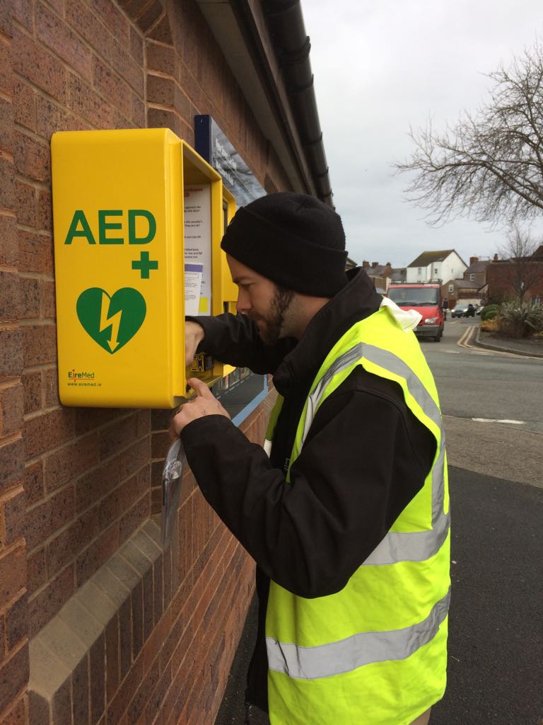 MegaElectrics's tweet image. Doing our bit for @moldtowncouncil 's Save A Life campaign in conjunction with @WelshHearts - We have been out an installed another defibrillator at New Street car park in Mold Town Centre today #cardiacarrest #savealife
