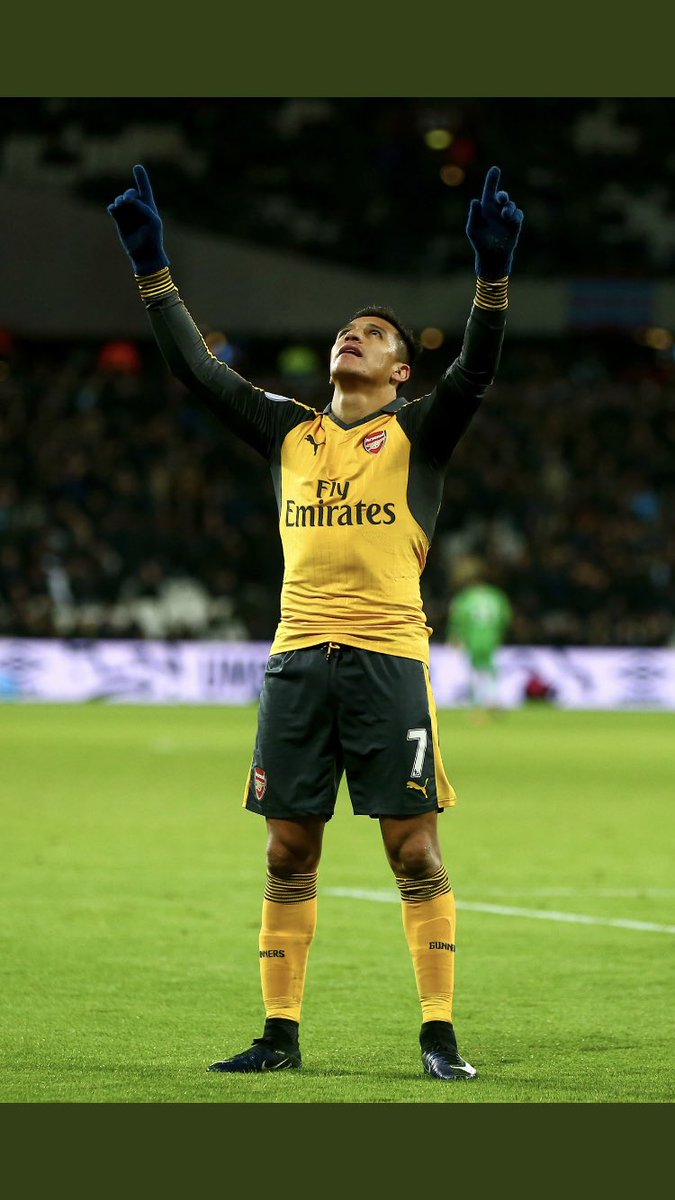 shabillian's tweet photo. Thank u for everything legend #goodbyealexis https://t.co/SW6IGRiJc4