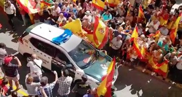 Los independentistas boicotean la fresa de Huelva para beneficiar a la fresa del Maresme DUK0vq6X4AAx5R8?format=jpg&name=360x360