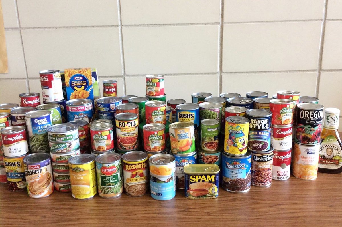 ozksfoodharvest's tweet photo. There is still time to donate food at SPS Food Fight locations! This food drive has been extended to Jan. 31. Check with your child’s school to find out if it is a participating location. #HungerHeroes #FoodFight2018 https://t.co/L2jXF1UhZ1