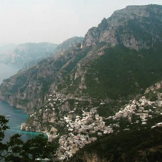 JJ_WandersItaly's tweet photo. Walk of the Gods is a must when in Positano! #positano #Amalfi #amalficoast #Italy #Italia #travel #travelphotography #travelphoto #photography #SoloTravel #landscapephotography #Paradise #Hike #adventure https://t.co/3S780KXuPX