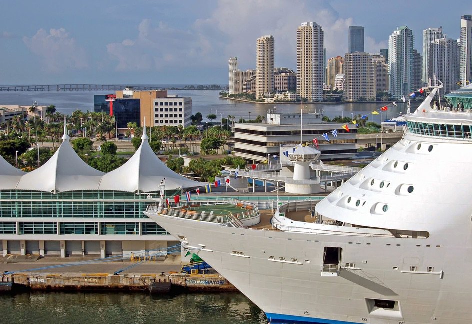 LIMacArthur's tweet photo. Nonstop to Miami from ISP on @FlyFrontier! Planning a cruise from Miami? Now, your 2018 travel goals are even easier. Start your journey with a nonstop to @iflymia right from your home-town airport!
https://t.co/o9nvxeasX8
#flymacarthur #stresslesspayless #travelgoals https://t.co/Ze78Xo1oEJ