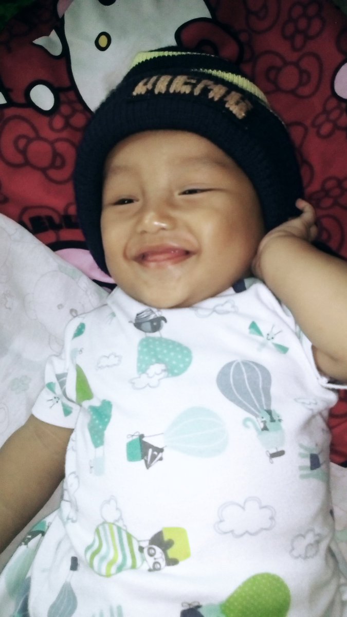 HalloTito's tweet photo. Gemblooooong https://t.co/VOObsOM08M