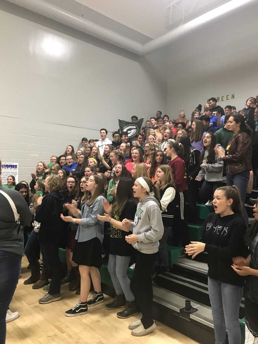 DCMSperks's tweet photo. V I C T O R Y....Thatβs our Gator battle cry #dcmsgators https://t.co/gkFWC2j5Cr
