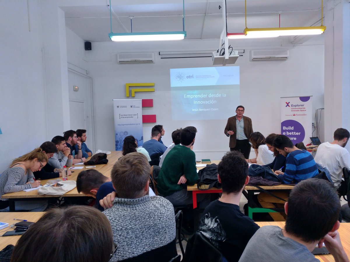 UGRemprendedora's tweet photo. Hoy tenemos el placer de tener en #ExplorerUGR a @JesusBanqueri Director de @OTRIUGR hablando sobre "Emprender desde la innovación" 😉👏 #Explorers https://t.co/7aUDFHqk20