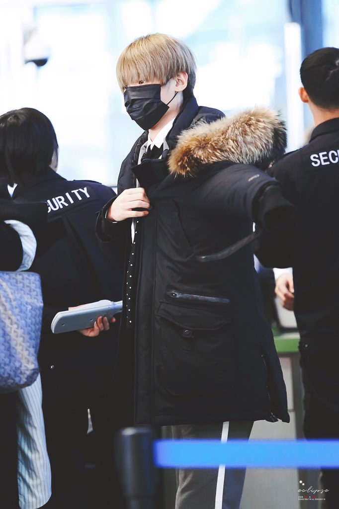 Eclipse06160219's tweet photo. 180110 CSX✈️PEK
#范丞丞 #FanChengcheng #판청청
#黄明昊 #justin #저스틴
#偶像练习生 #IdolProducer https://t.co/YMzaBShqBQ
