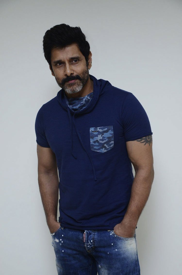 ashenthy's tweet photo. #Sketch Press Meet #TeluguVersion #SketchPongal #SketchRunningsuccessfully #SketchBlockbuster #ChiyaanVikram @tamannaahspeaks @vijayfilmaker @MusicThaman #Vcreations @movingframenews 👏👍👌 https://t.co/9P21HaCBtT