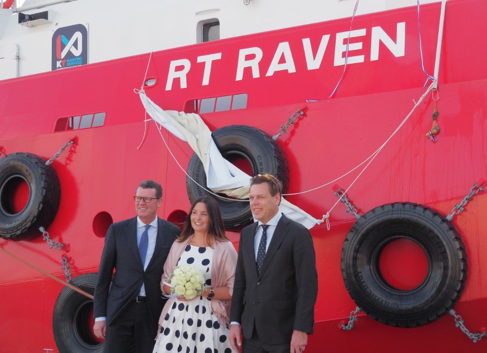 VesselFinder's tweet photo. Kotug names the world’s biggest Rotor®tug ART 100-46 - RT Raven
https://t.co/fAAkbU6jtx #RTRaven #KTMaritimeServicesAustralia #ConocoPhillips #RotorTug #RobertAllanLtd #Damen #Sharjah #UAE #offshore #towage https://t.co/9X2TofkN25
