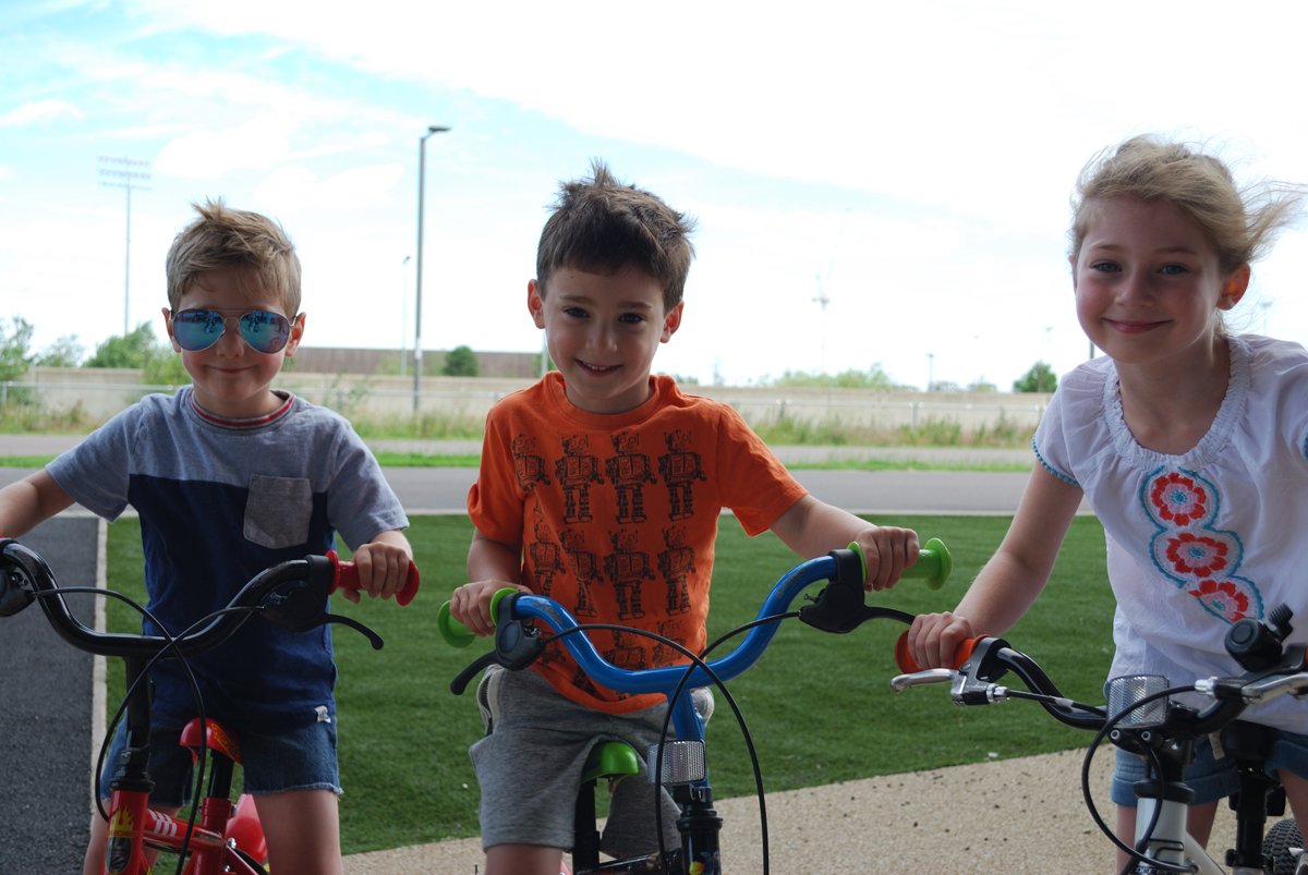 HCC_UCLH's tweet photo. Looking forward to Cyclotopia 2018 @LeeValleyVP ! #Cycling for all abilities, beginner to elite, road track to velodrome, plus mountain bike trail and kid's #BMX ! Free bike and helmet use. booking soon, email uclh.hcc@nhs.net for more information! #Cyclotopia #fundraising #HCC https://t.co/qp1nbfiMbF